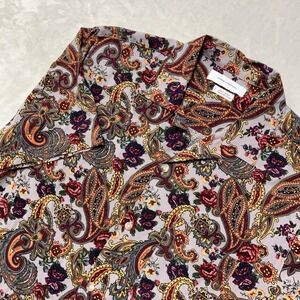 Urban Outfitters Paisley Floral Short Sleeve Shirt 100% Rayon Button Up Mens S